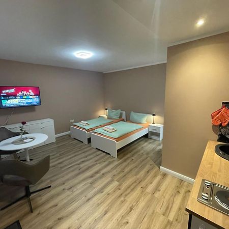 Top-Moderne Ferienwohnung Und Apartments Auf Frueherem Wunderschoenen Bauernhof Im Elbe-Elster-Kreis In Brandenburg Bei Herzberg-Elster, Schoenewalde, Holzdorf Esterno foto