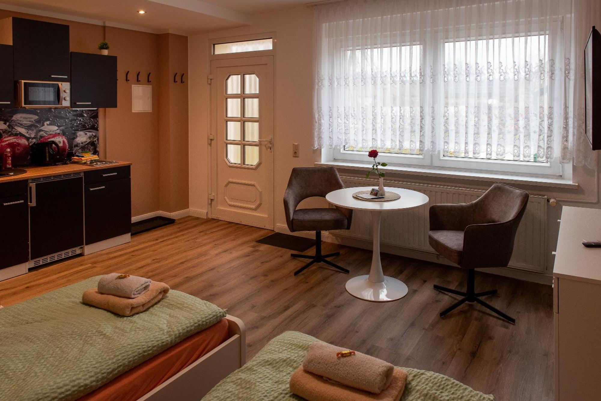 Top-Moderne Ferienwohnung Und Apartments Auf Frueherem Wunderschoenen Bauernhof Im Elbe-Elster-Kreis In Brandenburg Bei Herzberg-Elster, Schoenewalde, Holzdorf Esterno foto