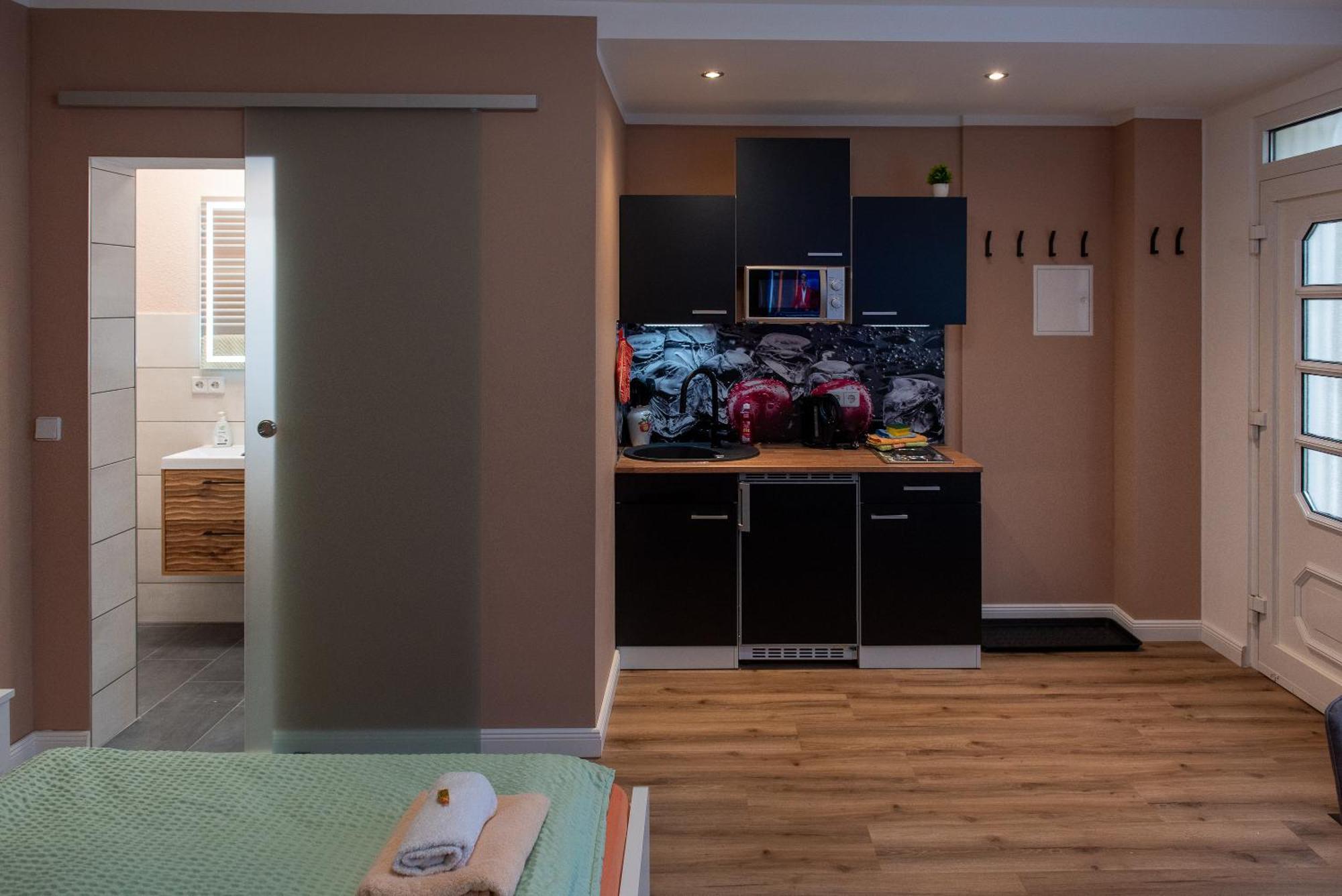 Top-Moderne Ferienwohnung Und Apartments Auf Frueherem Wunderschoenen Bauernhof Im Elbe-Elster-Kreis In Brandenburg Bei Herzberg-Elster, Schoenewalde, Holzdorf Esterno foto