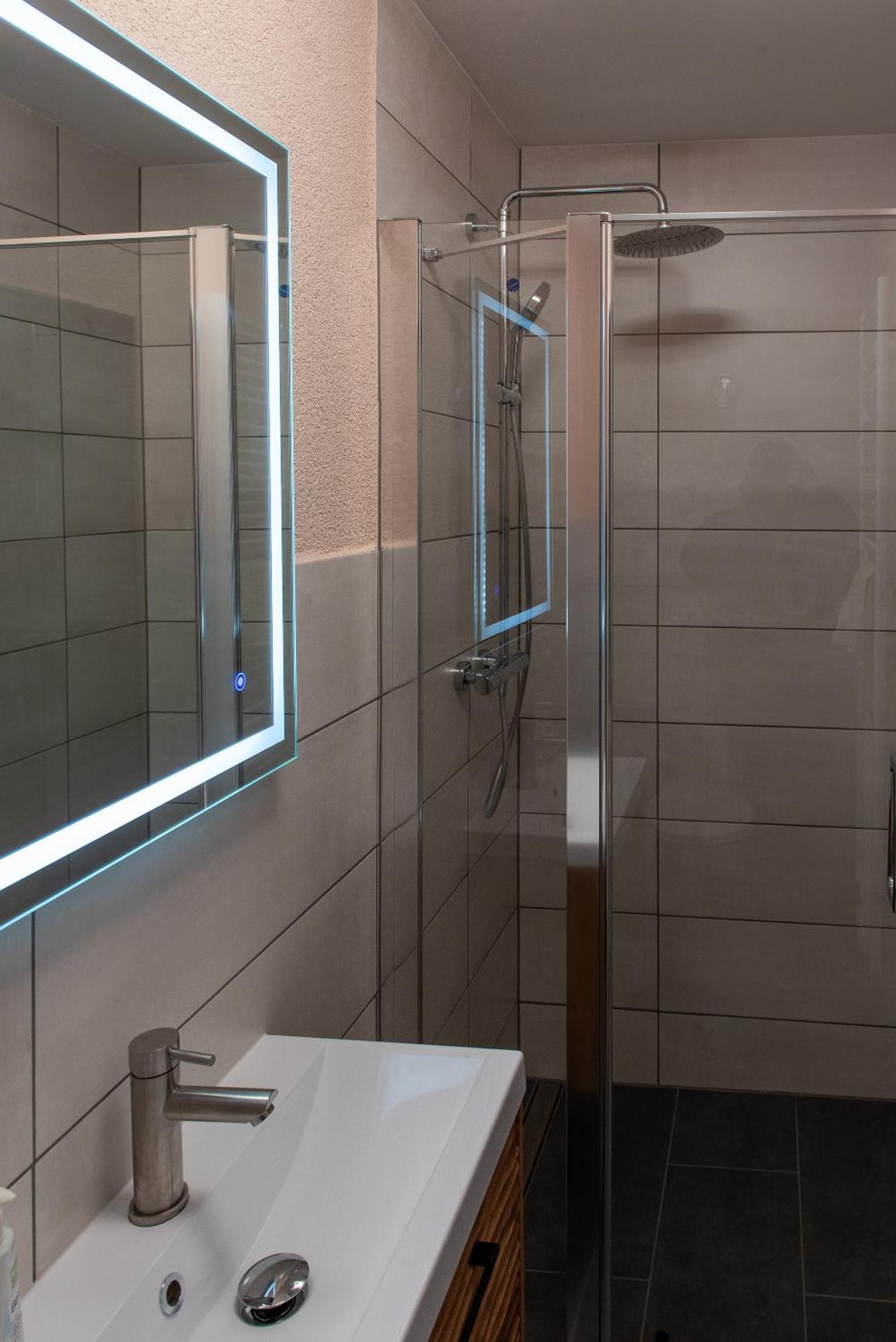 Top-Moderne Ferienwohnung Und Apartments Auf Frueherem Wunderschoenen Bauernhof Im Elbe-Elster-Kreis In Brandenburg Bei Herzberg-Elster, Schoenewalde, Holzdorf Esterno foto