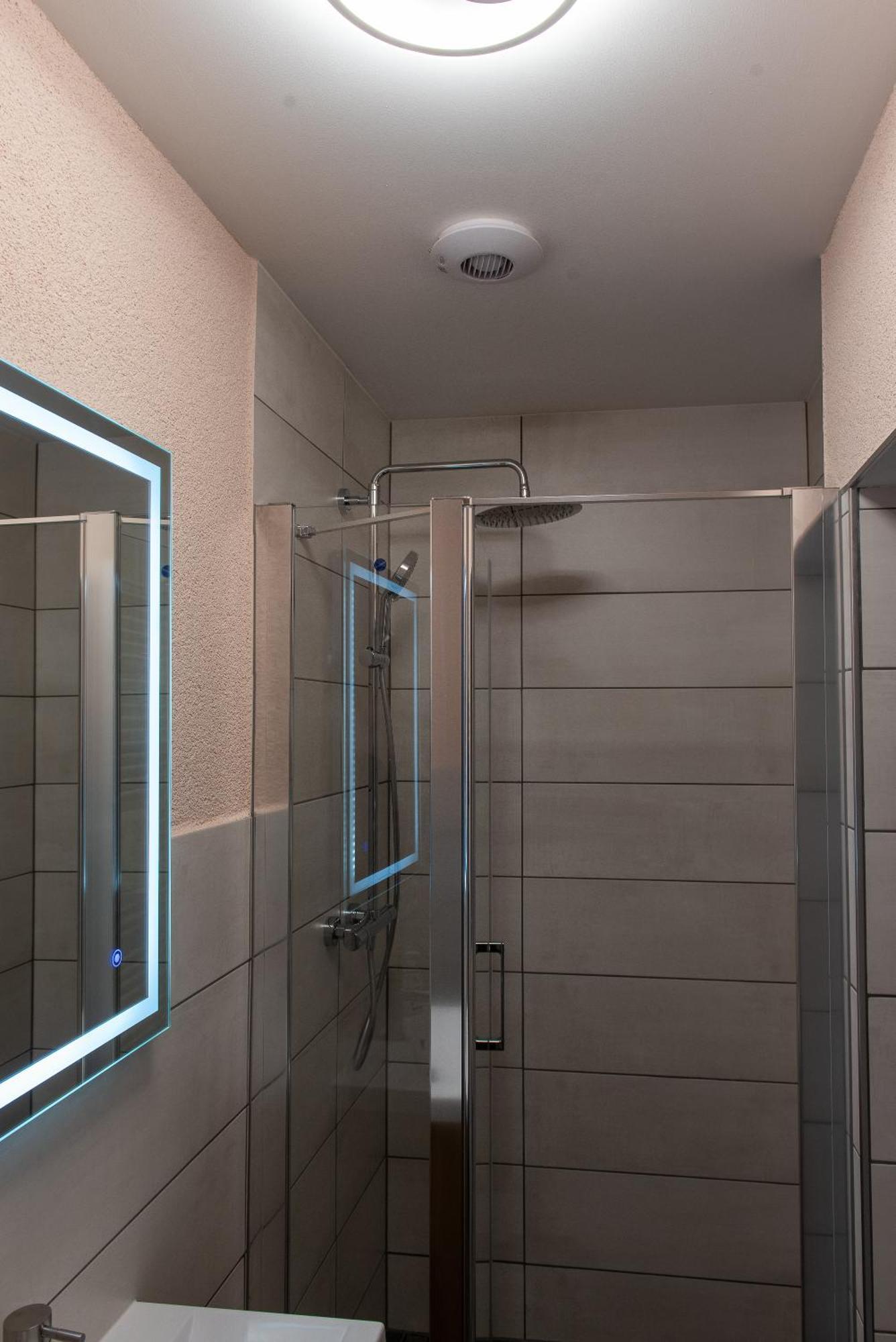 Top-Moderne Ferienwohnung Und Apartments Auf Frueherem Wunderschoenen Bauernhof Im Elbe-Elster-Kreis In Brandenburg Bei Herzberg-Elster, Schoenewalde, Holzdorf Esterno foto