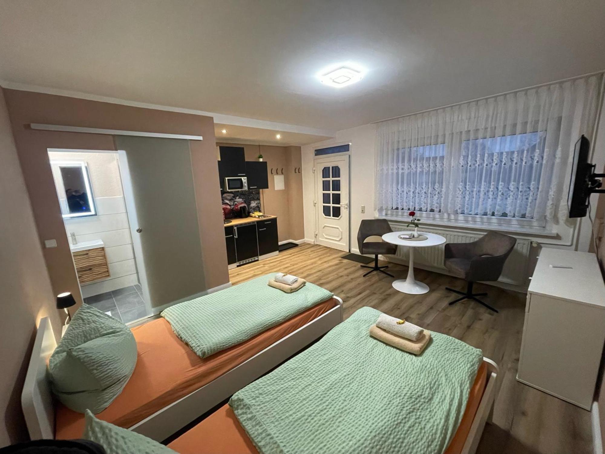 Top-Moderne Ferienwohnung Und Apartments Auf Frueherem Wunderschoenen Bauernhof Im Elbe-Elster-Kreis In Brandenburg Bei Herzberg-Elster, Schoenewalde, Holzdorf Esterno foto